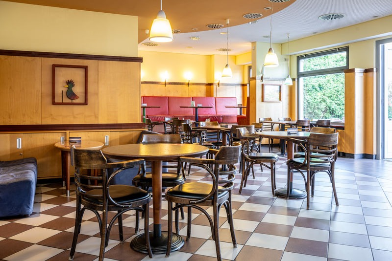 imgi_1_csm_Raststaettenhotel_Dresdner_Tor_Sued_Gastraum_bf242ad98e