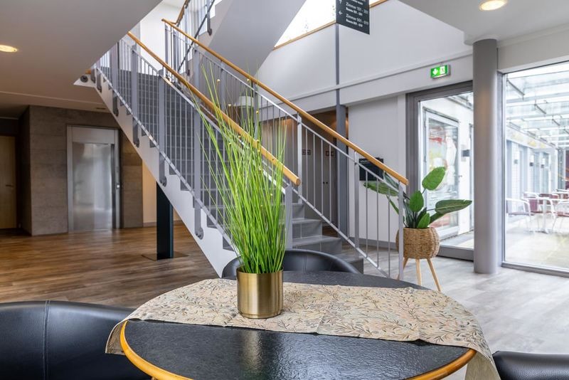 imgi_28_csm_Hotel_Leipheim_Sued_Lobby_I_336a9f55cb
