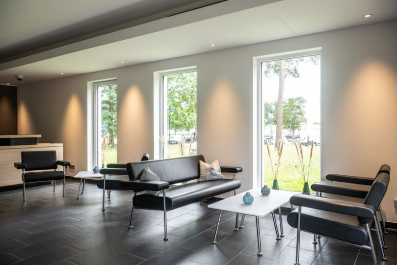 csm_Serways_Hotel_Bruchsal_West_Gruppenarbeiten_e5e254a9d6